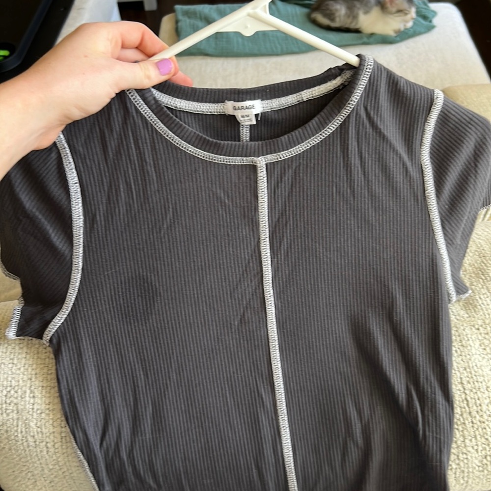 garage cropped t-shirt